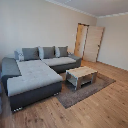 Cozy Downtown Nook Daire